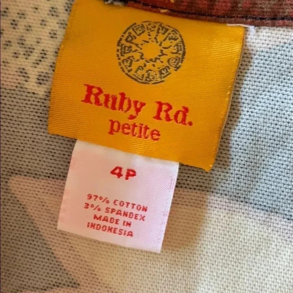 Ruby Rd. Leaf Print Cropped Blazer - Picture 5 of 8